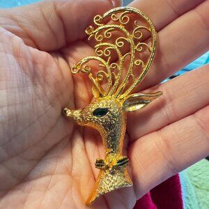 Vintage Reindeer Head Brooch Holiday Pin Gold Tone Ornate Antlers Christmas